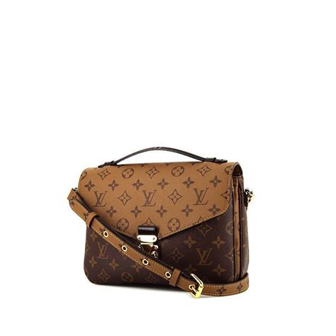 ultimo modello borsa louis vuitton 2017|Borsa a tracolla Monogram Pochette Metis 2017 .